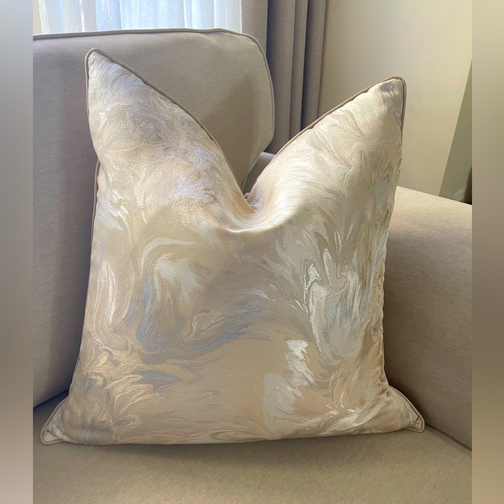- luxury Champagne and  sliver waves glam pillow.          Size 22 x22 inches - Picture 10 of 11
